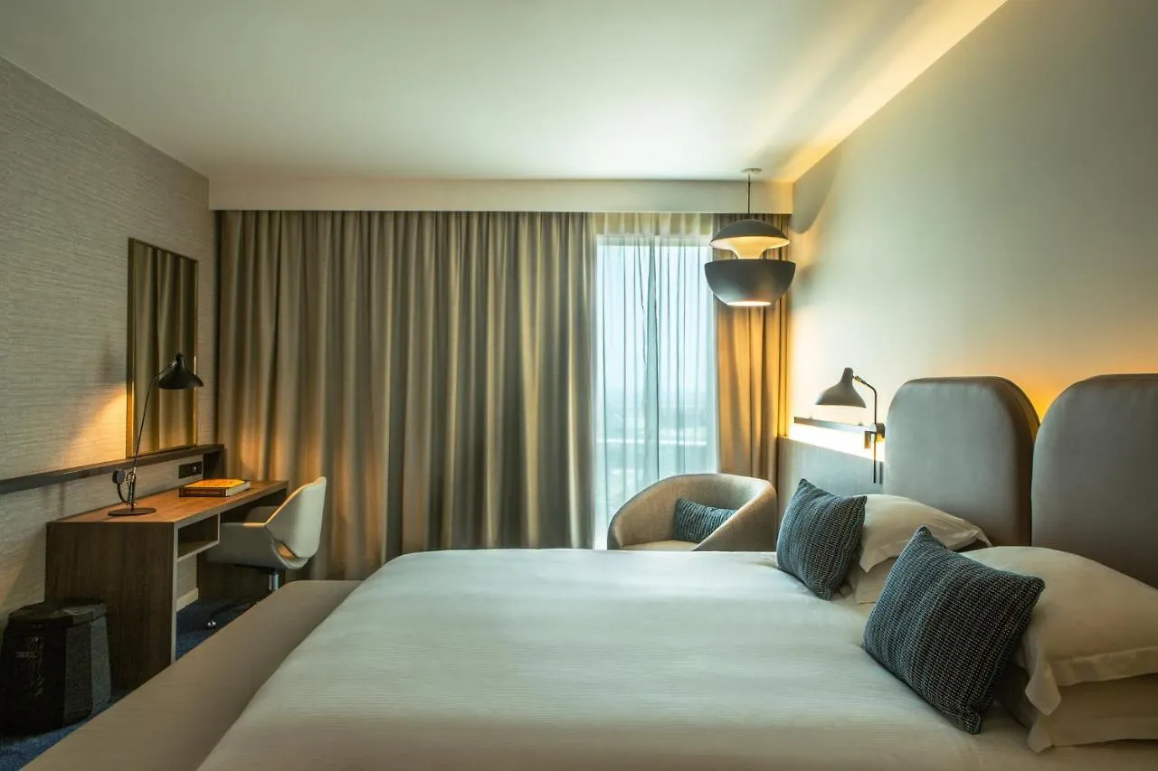 Hotel Crowne Plaza - Nice - Grand Arenas By Ihg