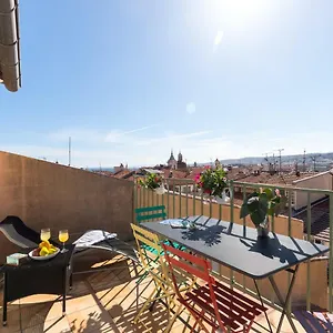 Appartement La Croix - F3, Terrasse Vue Panoramique, Vieux-nice Old Town&terrace, Nice